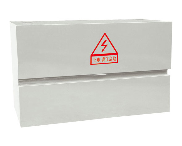 DFW-M高壓電纜分支箱(美式)是一種廣泛應(yīng)用于北美地區(qū)電力配網(wǎng)系統(tǒng)中的輸配電工程設(shè)備.它以單向開(kāi)門(mén)、橫向多通母排為主要特點(diǎn)，具有寬度小、組合靈活、全絕緣、全密…