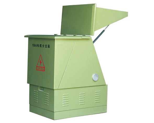 DFW高壓電纜分支箱(歐式)是近幾年來(lái)廣泛用于電力配網(wǎng)系統(tǒng)中的電纜化工程設(shè)備。它的主要特點(diǎn)是雙向開(kāi)門(mén)，利用絕緣穿墻套管作為連接母排，具有長(zhǎng)度小，電纜排列清楚，三…